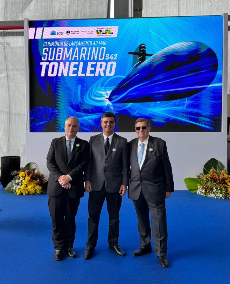 Presidente da Condor presente em cerimônia de lançamento do submarino Tonelero